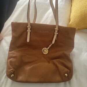 Luggage color Michael kors shoulder bag